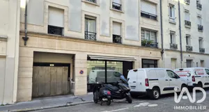 Parking à Paris (75015)