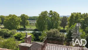 Manor in Valence (82400)