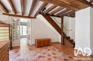 Village house in Les Mesnuls (78490)