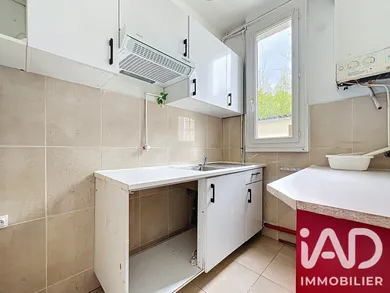 Apartment in Colombes (92700)