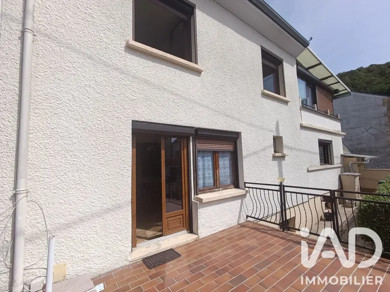 Maison 7 pièces 147 m² · à Nouzonville · 147 m² · 125 000 €