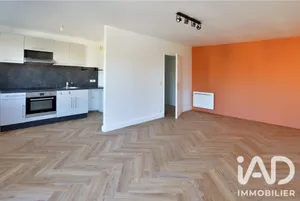 Apartment in Brie-Comte-Robert (77170)