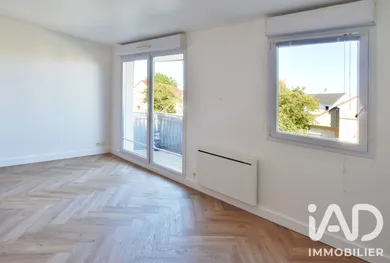 Apartment in Brie-Comte-Robert (77170)