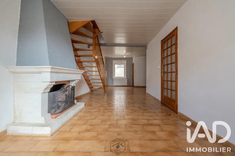 Appartement 3 pièces 75 m² · à Moyeuvre-Grande · 74,6 m² · 80 000 €