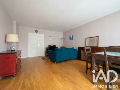 Appartement à Issy-les-Moulineaux (92130)