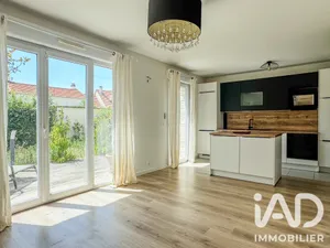 Apartment in Villeneuve-Saint-Denis (77174)