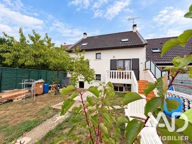 Maison traditionnelle à Noisy-le-Grand (93160)