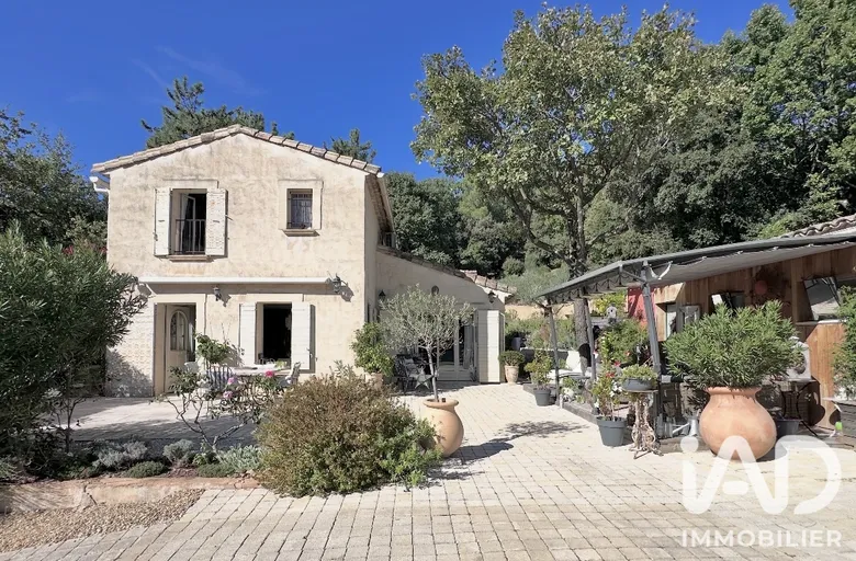 Maison 5 pièces 140 m² · à Uzès · 140 m² · 599 000 €