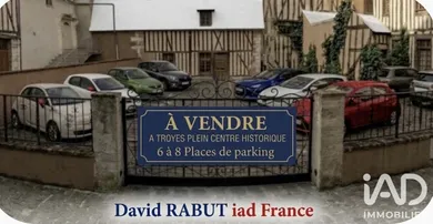 Parking à Troyes (10000)