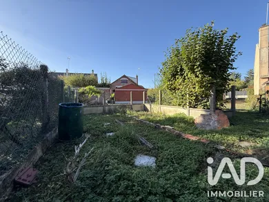 Building plot in Le Chesnay (78150)