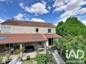 Traditional house in Maule (78580)