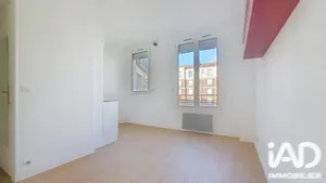 Apartment in Montrouge (92120)