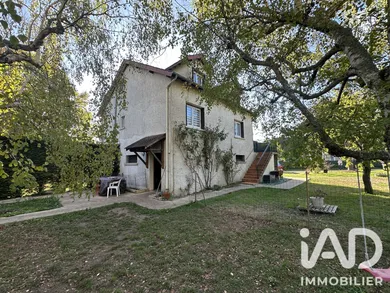 Traditional house in Saussay (28260)