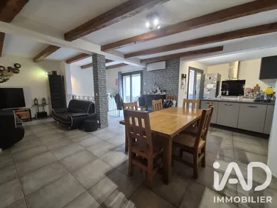 Maison de village à Meynes (30840)