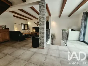 Maison de village à Meynes (30840)