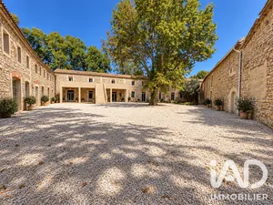 Apartment in Nîmes (30900)