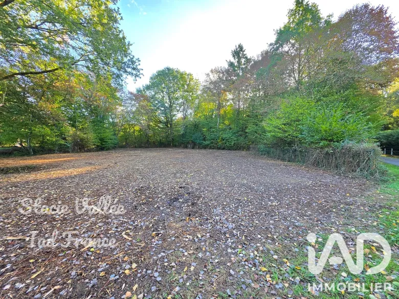 Terrain 1389 m² · à Breteuil · 35 000 €