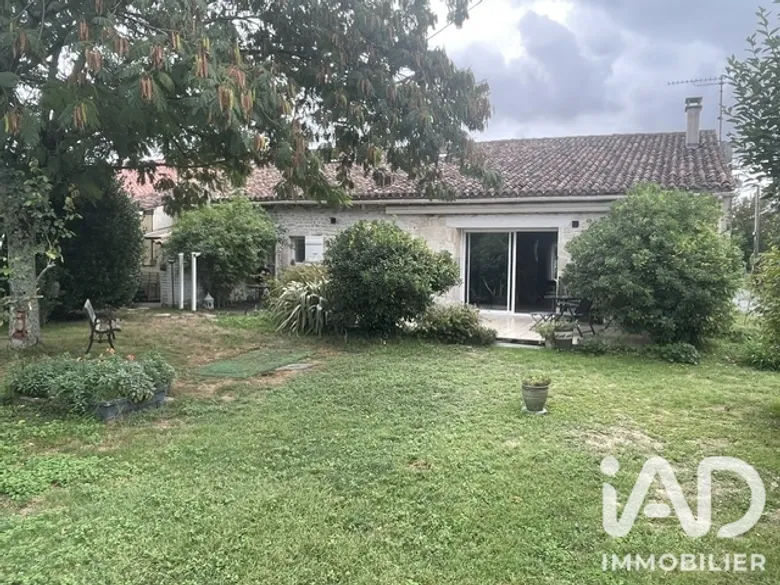Maison 6 pièces 193 m² · à Nieul-lès-Saintes · 193 m² · 315 000 €