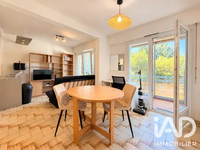 Apartment in Six-Fours-les-Plages (83140)