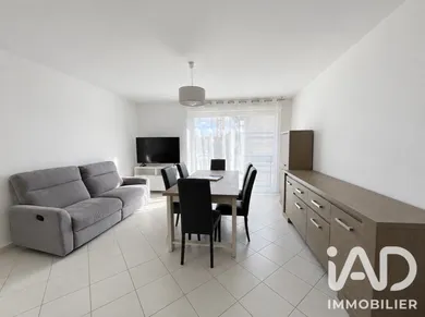 Apartment in Sainte-Savine (10300)