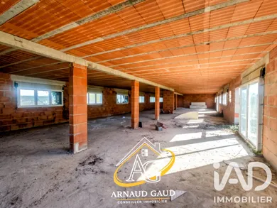 Building in Labastide-Saint-Pierre (82370)