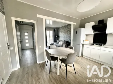 Townhouse in Saint-Fargeau-Ponthierry (77310)