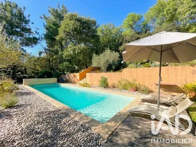 Bastide in Uzès (30700)
