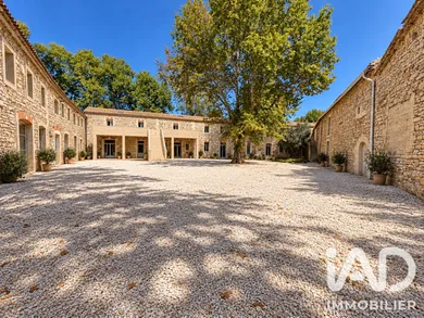 Apartment in Nîmes (30900)
