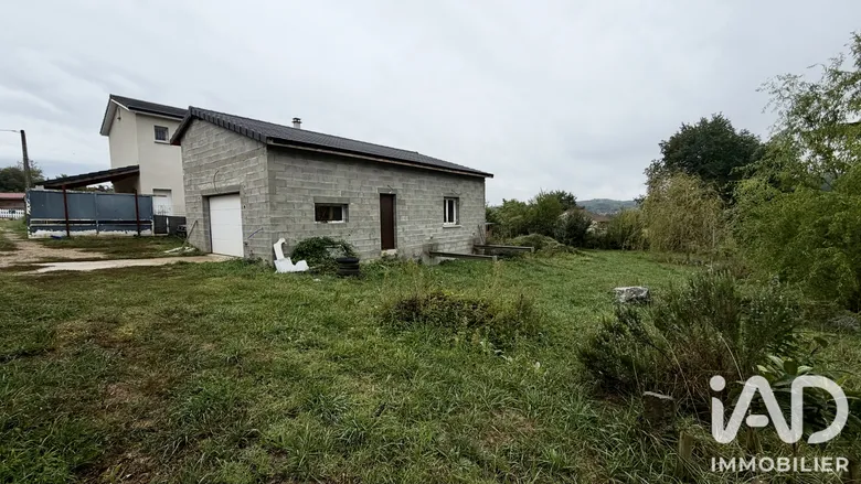 Maison 1 pièce 66 m² · à Saint-Uze · 66 m² · 120 000 €