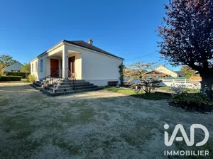 House in Vernantes (49390)