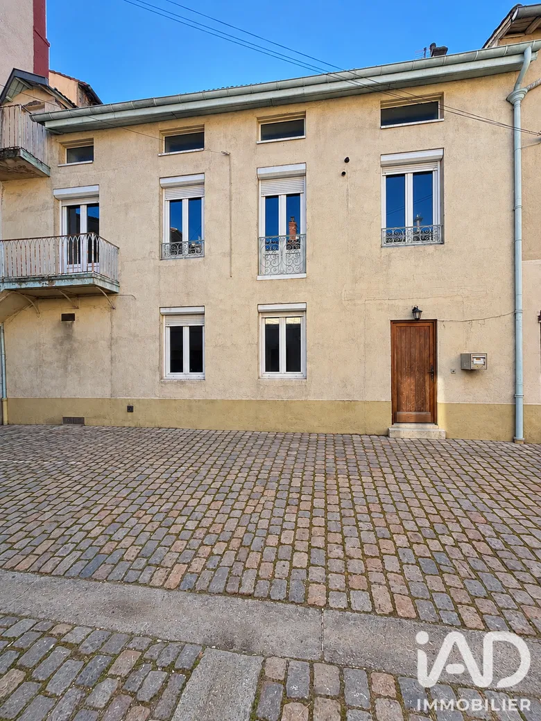 Maison 5 pièces 131 m² · à Rive-de-Gier · 130,9 m² · 110 000 €