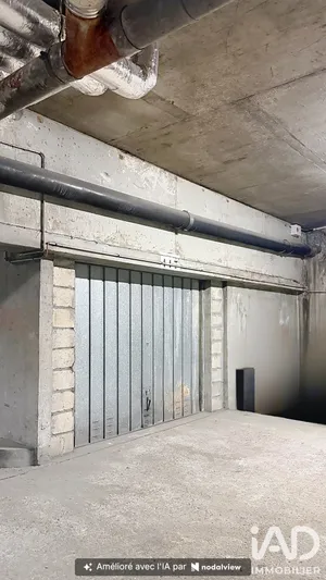 Parking in Paris (75019)