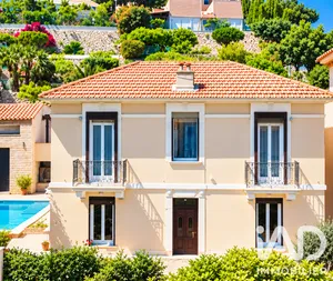 Maison traditionnelle à Beausoleil (06240)