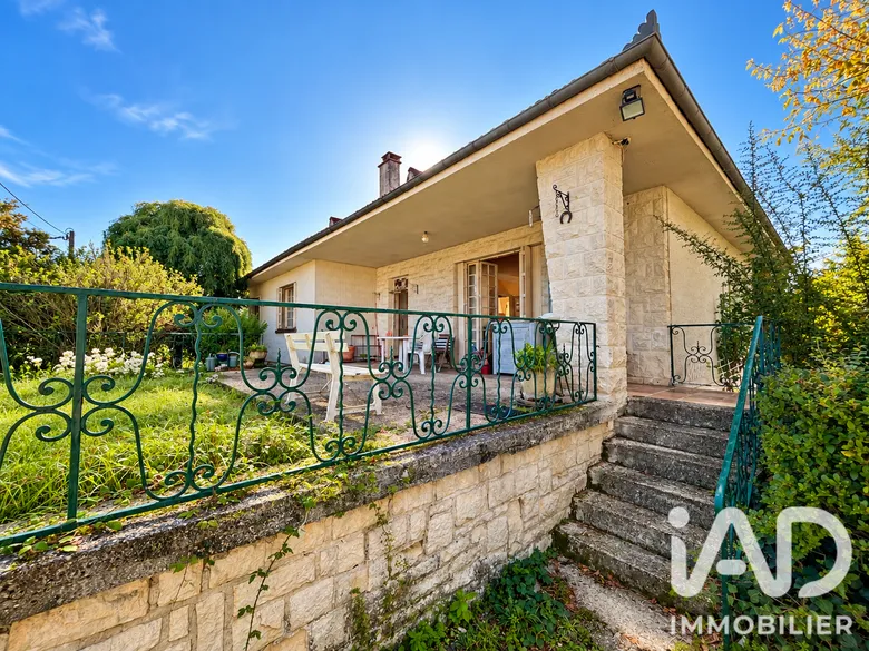 Maison 8 pièces 178 m² · à Gramat · 178 m² · 174 000 €