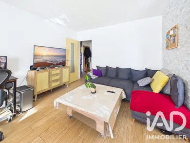 Apartment in Melun (77000)