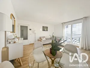 Apartment in Sainte-Geneviève-des-Bois (91700)