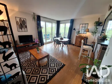 Appartement à Sainte-Geneviève-des-Bois (91700)
