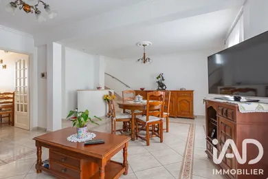 Maison à Villeneuve-le-Roi (94290)