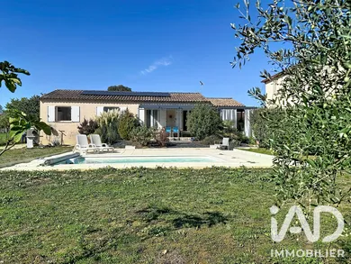 Maison traditionnelle à Saint-Julien-les-Rosiers (30340)