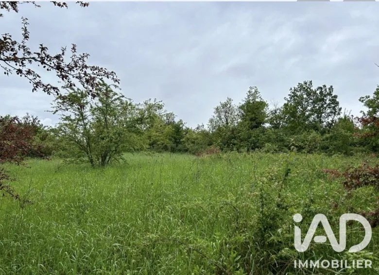 Terrain à bâtir à Courmont (02130) · 80 000 €
