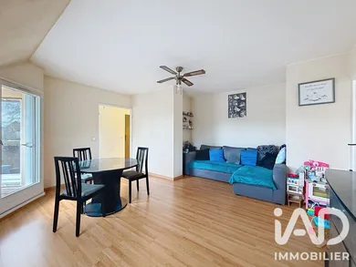 Duplex in Émerainville (77184)