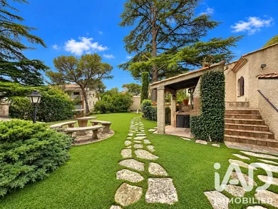 Architectural house in Nîmes (30000)