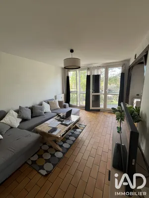Apartment in Saint-Ouen-l'Aumône (95310)