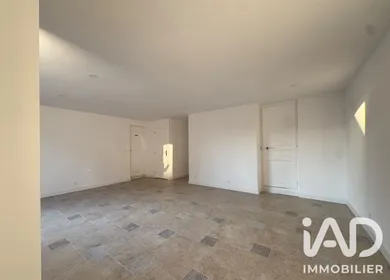 Immeuble à Vaux-sur-Seine (78740)