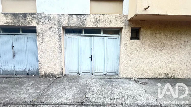 Parking 21 m² · à Nîmes · 20,6 m² · 15 000 €