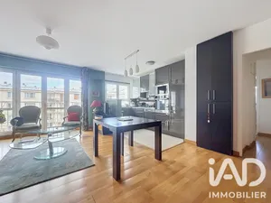 Apartment in Charenton-le-Pont (94220)