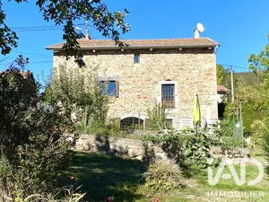 Maison traditionnelle à Baffie (63600)