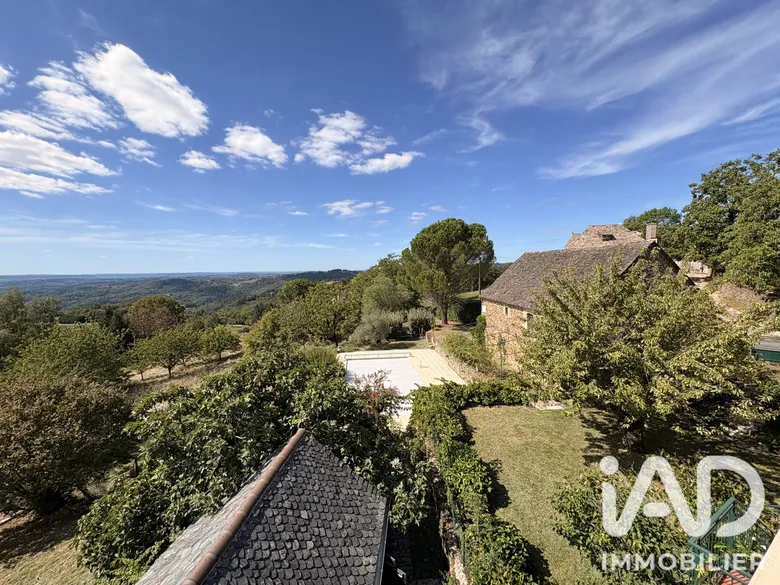 Maison 15 pièces 244 m² · à Cahus · 244 m² · 325 000 €