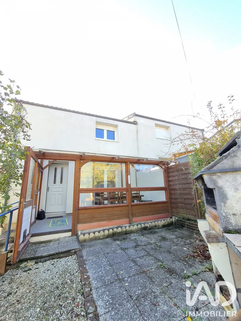 Maison 3 pièces 65 m² · à Estissac · 65 m² · 98 000 €