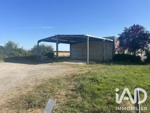 Warehouse in Lucenay-lès-Aix (58380)